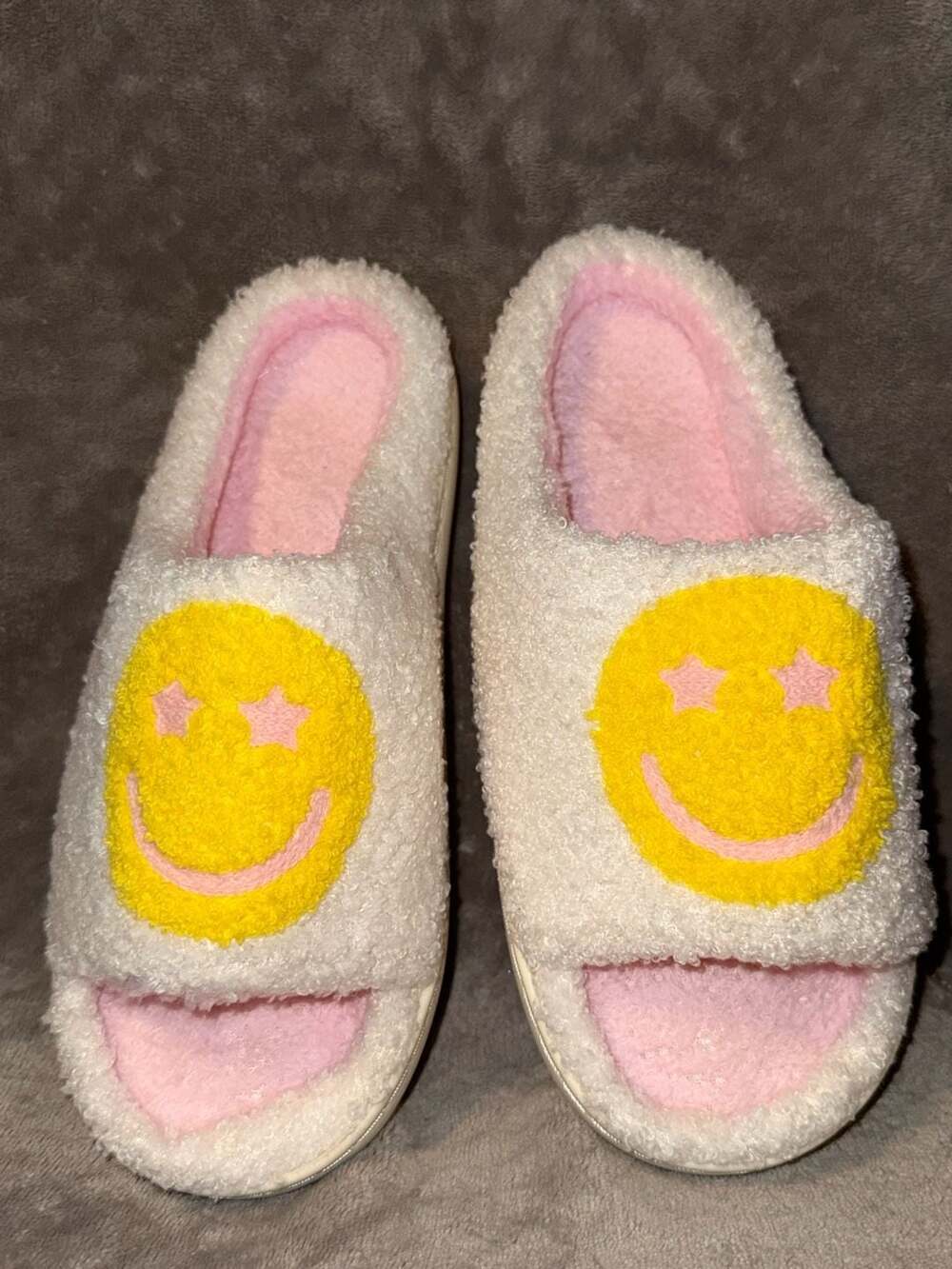 Women's Smiley Face Sherpa Slide Slippers Size Medium 7-8